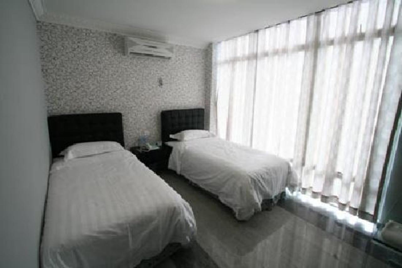 T Hotel Johor Bahru Скудай Екстер'єр фото