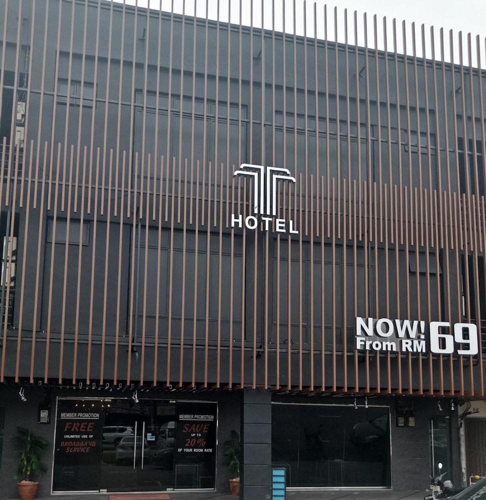 T Hotel Johor Bahru Скудай Екстер'єр фото