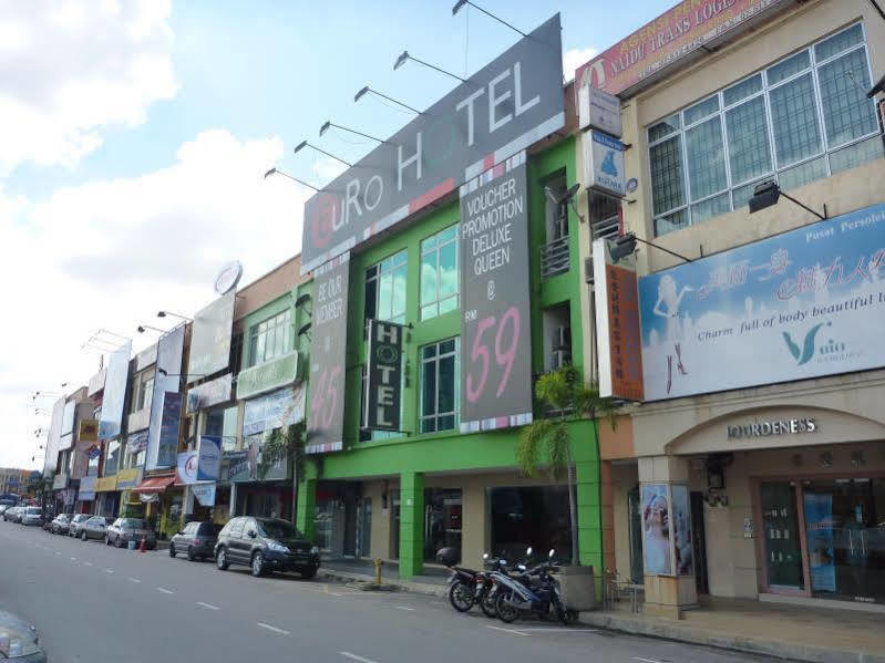 T Hotel Johor Bahru Скудай Екстер'єр фото